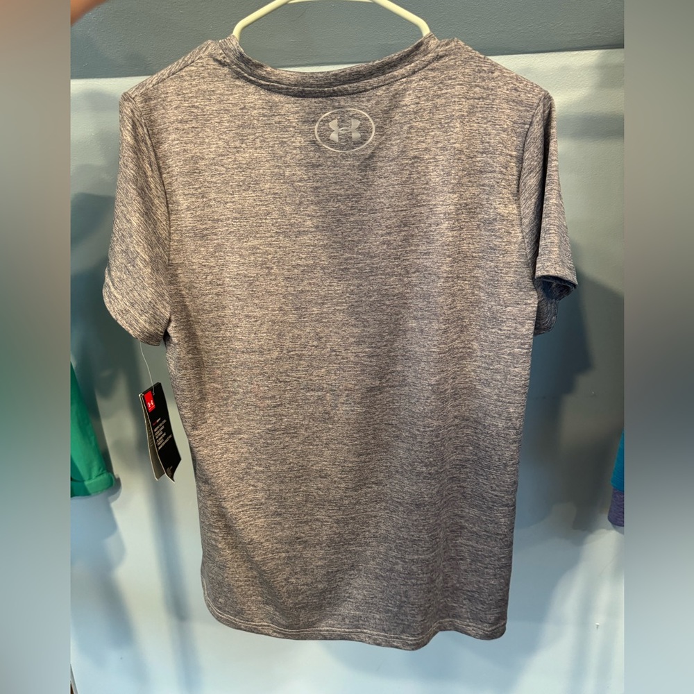 Under Armour loose heat gear.